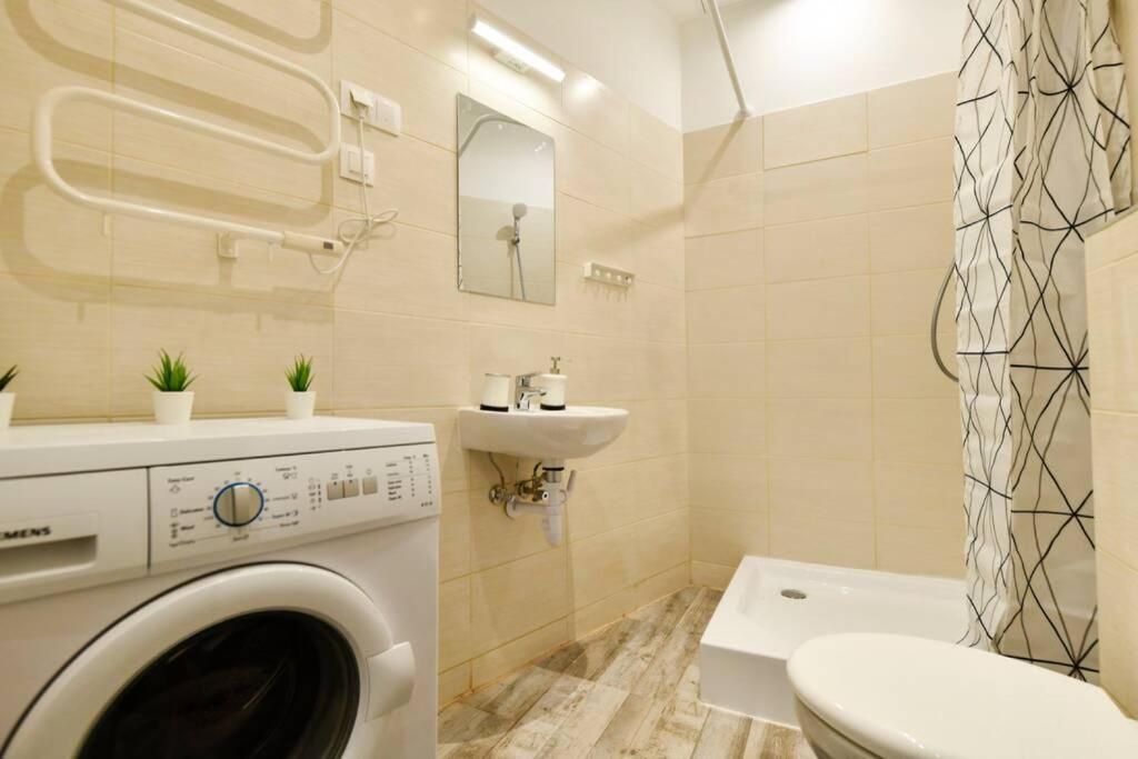 Cosy Two Bedroom Flat In Rottenbiller Str,Sky Budapest Exterior photo